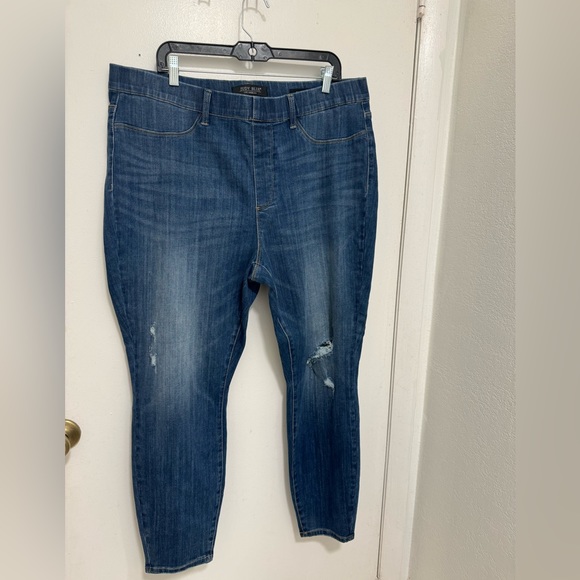 Judy Blue Denim - Judy Blue skinny Fit Pull On Women's Jeans Size 22W Distressed